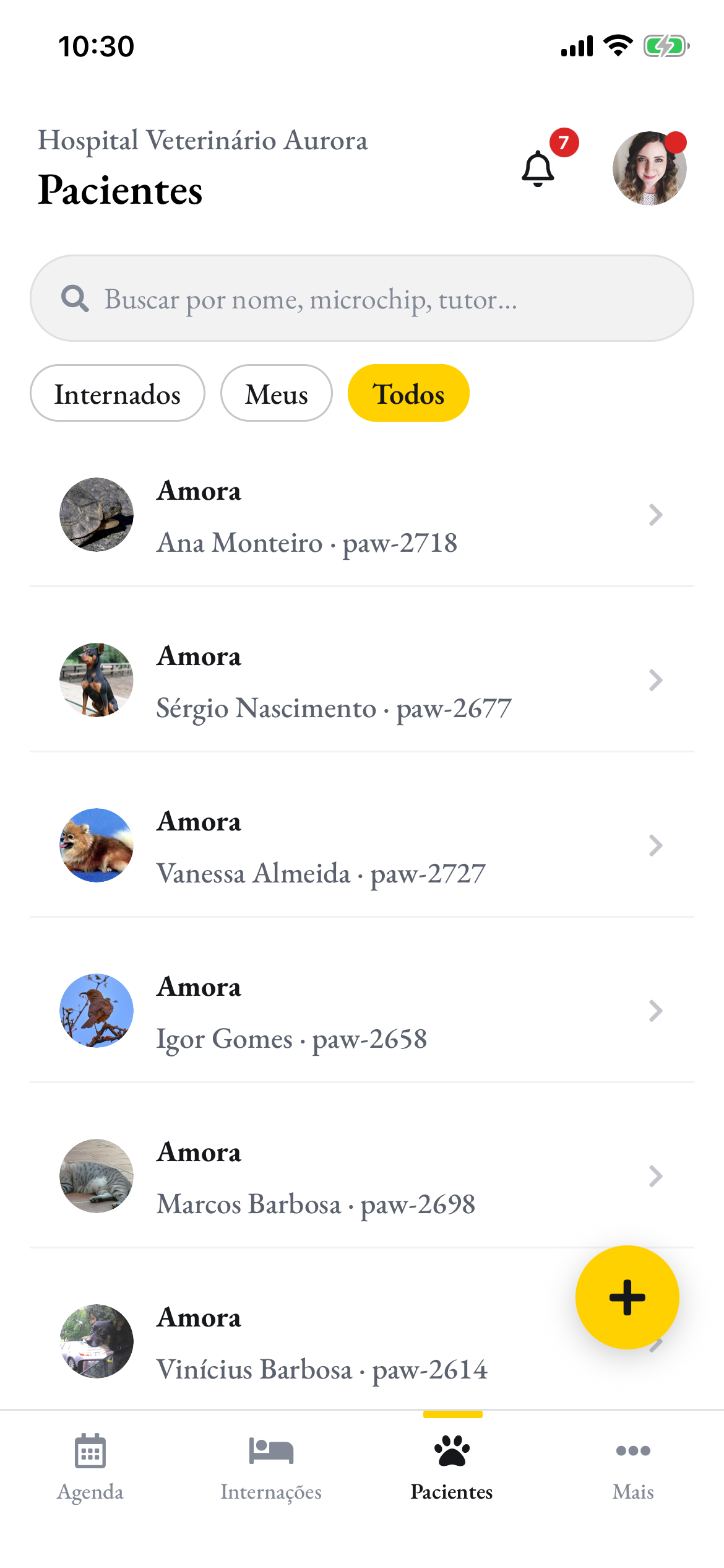 Todos os pacientes da clínica no celular, com tutor e código